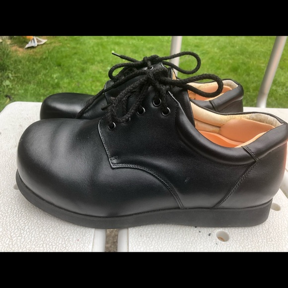 mt. Emey Shoes - MT. Emey Women’s Black Leather Shoes Size 11(5E)